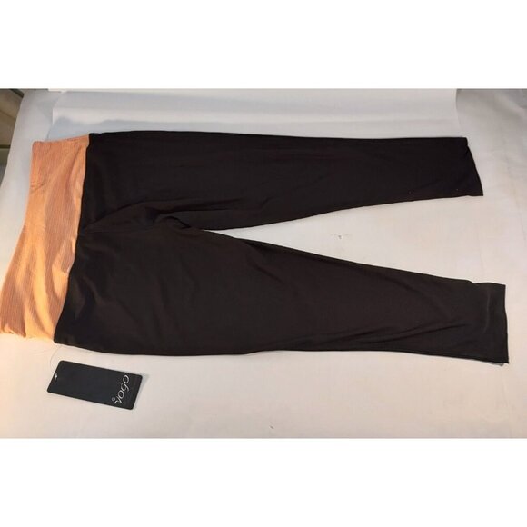Yoga Moisture Wicking Black Crop Leggings With Peach Band Size Medium Women's - Picture 9 of 9